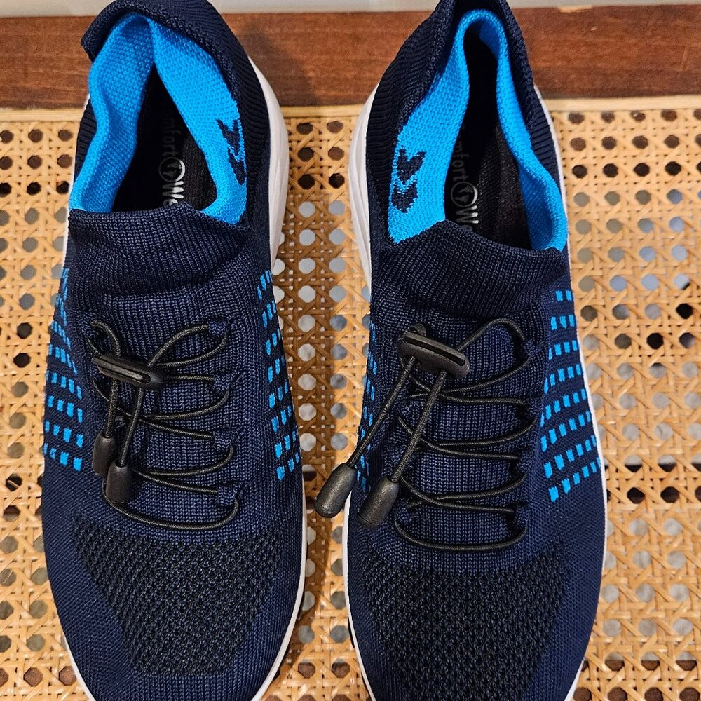 Comfort Wear women's tennis shoes